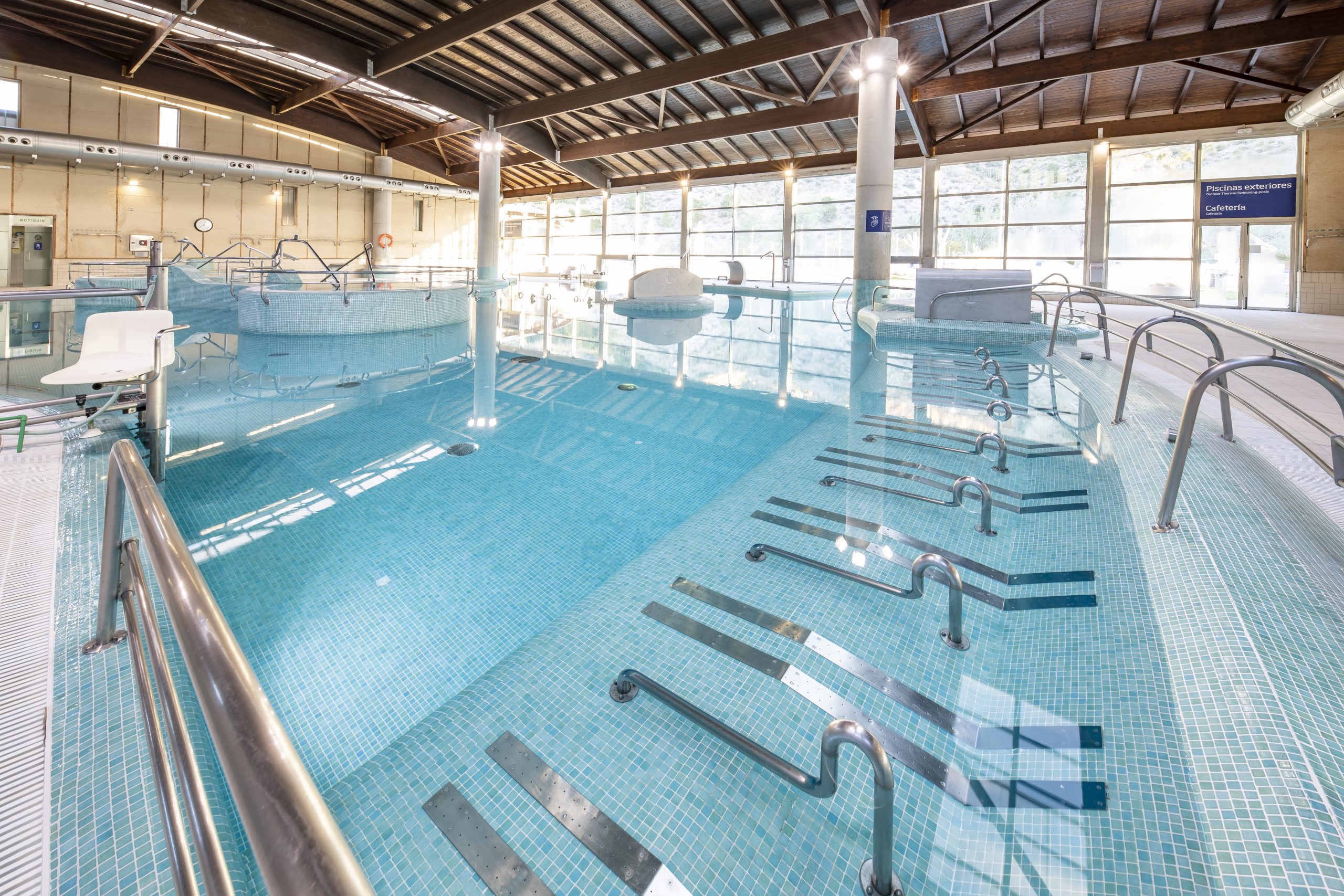 Spa Piscinas Termales interior